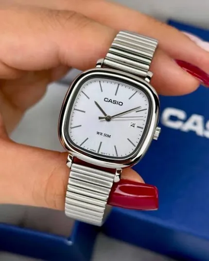 MONTRE Casio femme